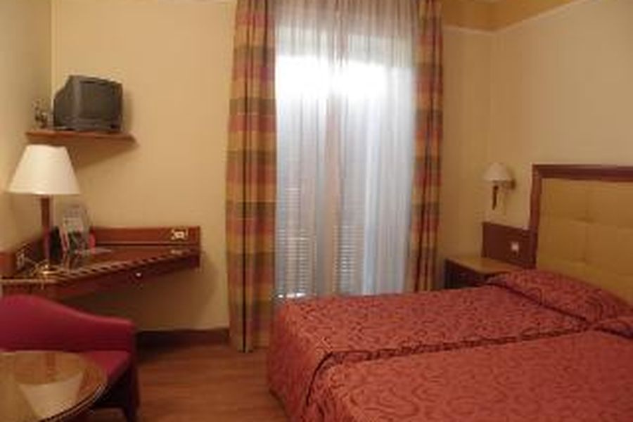 photo-0
