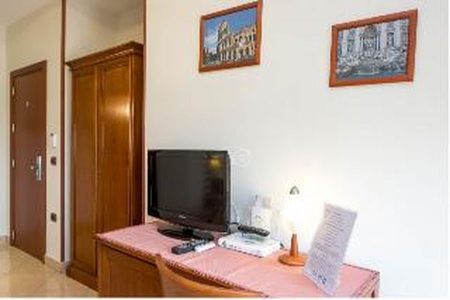 photo-0
