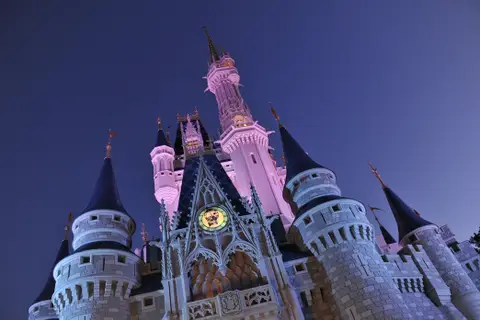 Pacote de Mês Fixo - Orlando + Combo de Ingressos - 2024