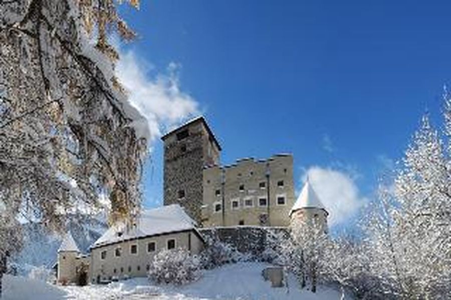 photo-0
