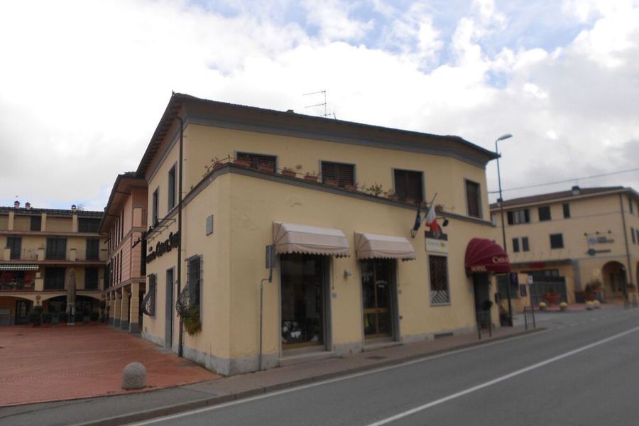 photo-0