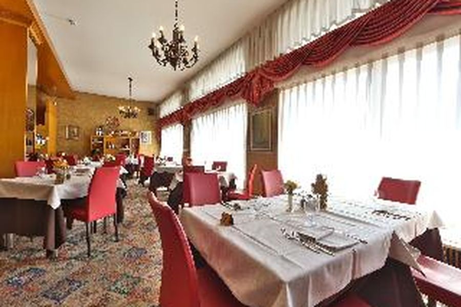 photo-0