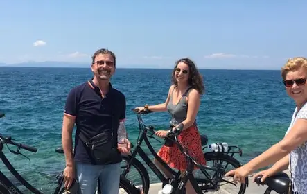Athens Bike Tour: Athens by the sea