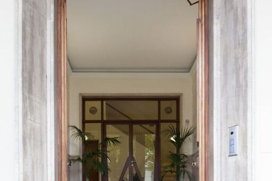 photo-0