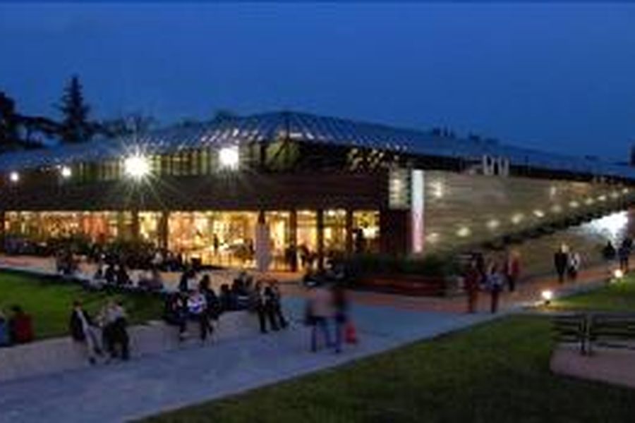 photo-1