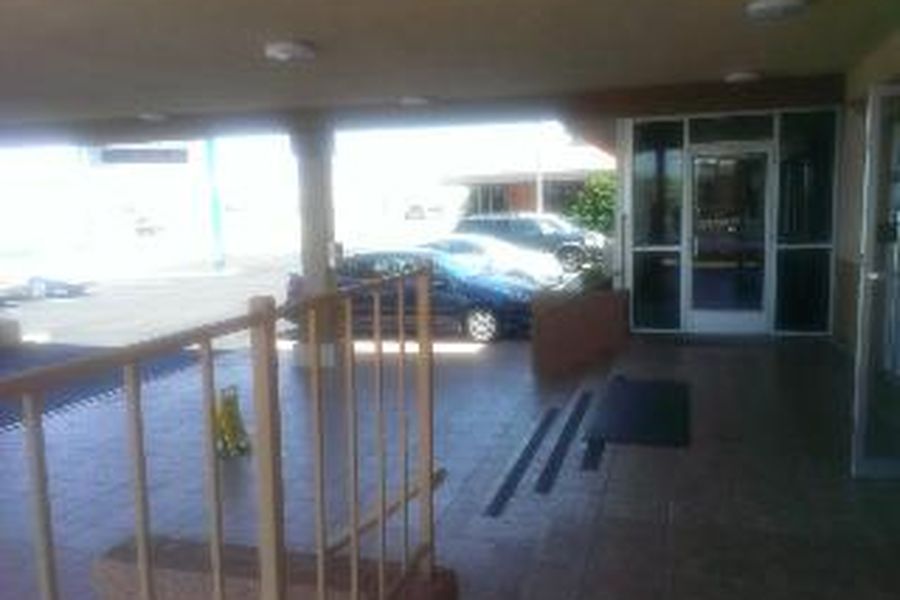 photo-0