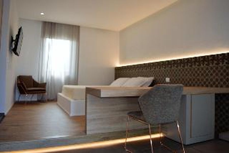 photo-0
