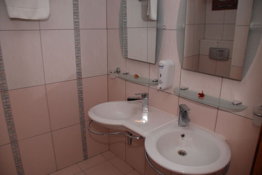photo-1