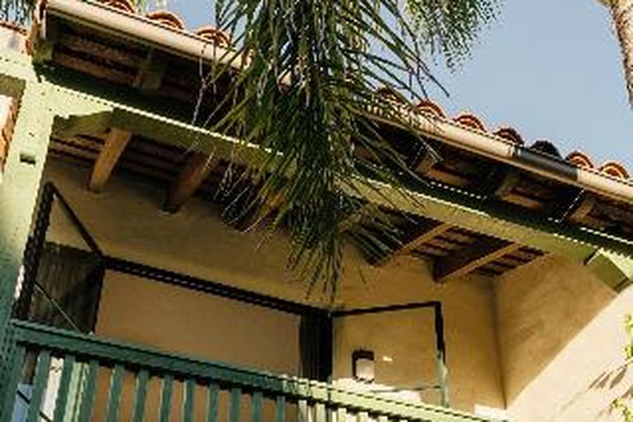 photo-1